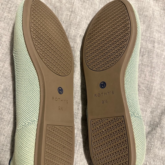 COPY - Rothy’s rounded flats - Picture 2 of 4